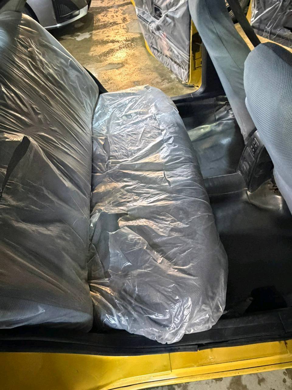 بيجو بارص 2013 
كشر مكينه كير خير من الله تجي وتشوف بعينك  صدر جديد
شاشة المسجل 
سنتر لك 
منصاية  من ورة
رقم بغداد 
السعر 38 وبيها مجال 
اتصال *********** اتصل وبيك خير ودلل 
مكاني بغداد الامين الثانية