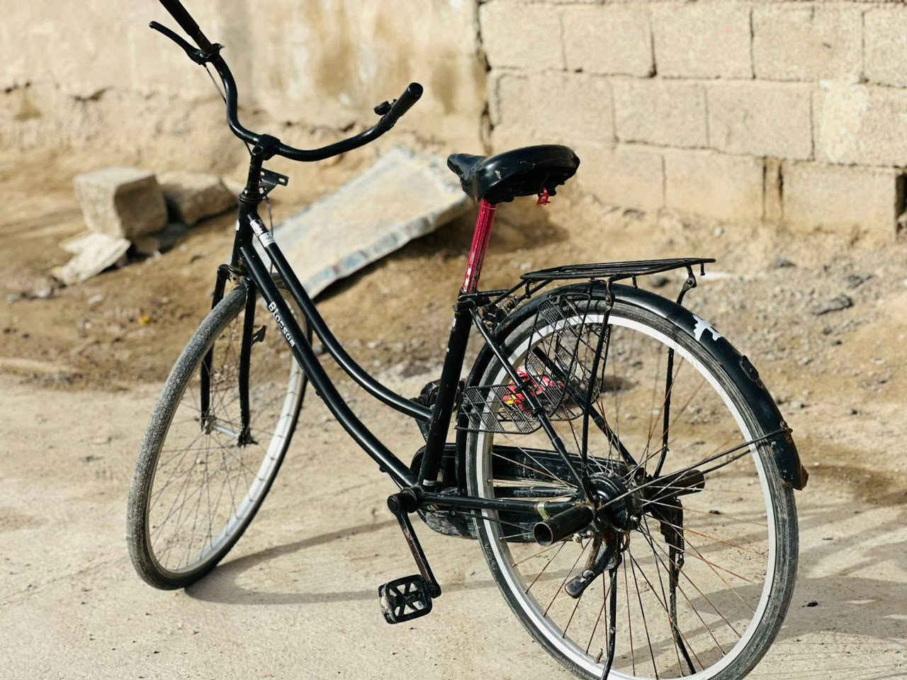 سلام عليكم  باسكل البيع الحجم 26 باسكل كامل مكمل ما عوزه اي شي وسعر 85وبي مجال  وهاذه رقمي ***********
