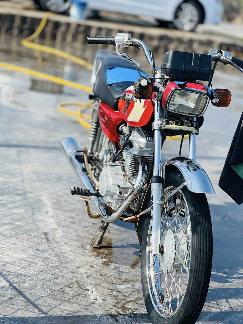 السلام عليكم 4كير للبيع مديل 21اوراق اصولي 7اوراق دراجه حلوه وعوزها ترتيبات سعر 650وبيه مجال مكاني الكوت جديده رقمي ***********
