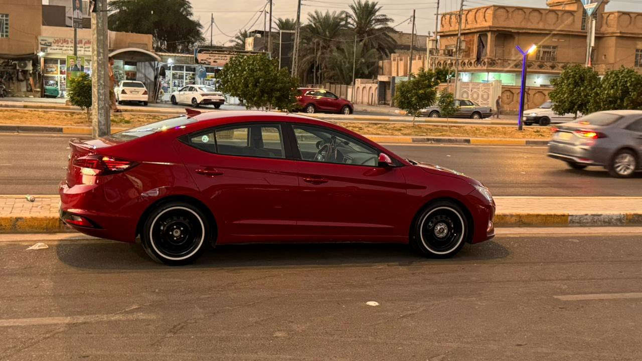 سلام عليكم
مو شراي اعبر المنشور الكلمه الطيبه صدقه
النترى موديل 2019 وارد امريكي حادثها كللش حلو 
صور الحادث موجوده مكينه 2000 دوش السياره ليبل واحد مال جناي نافضه نفض ربع متخسر عليه مكينه كير مكفول تخم تاير صدر امامي خلفي بجيس لا رجه ولا صووت دوشمه وارضيه اني مشتغلهن جدد  نعومتها ما تنوصف رقم بغداد دولي  بسمي تحويل مباشر سعرها 130 وبيه مجال بسيط 
اعتذر عن القصاد والمده والمراوس
***********
