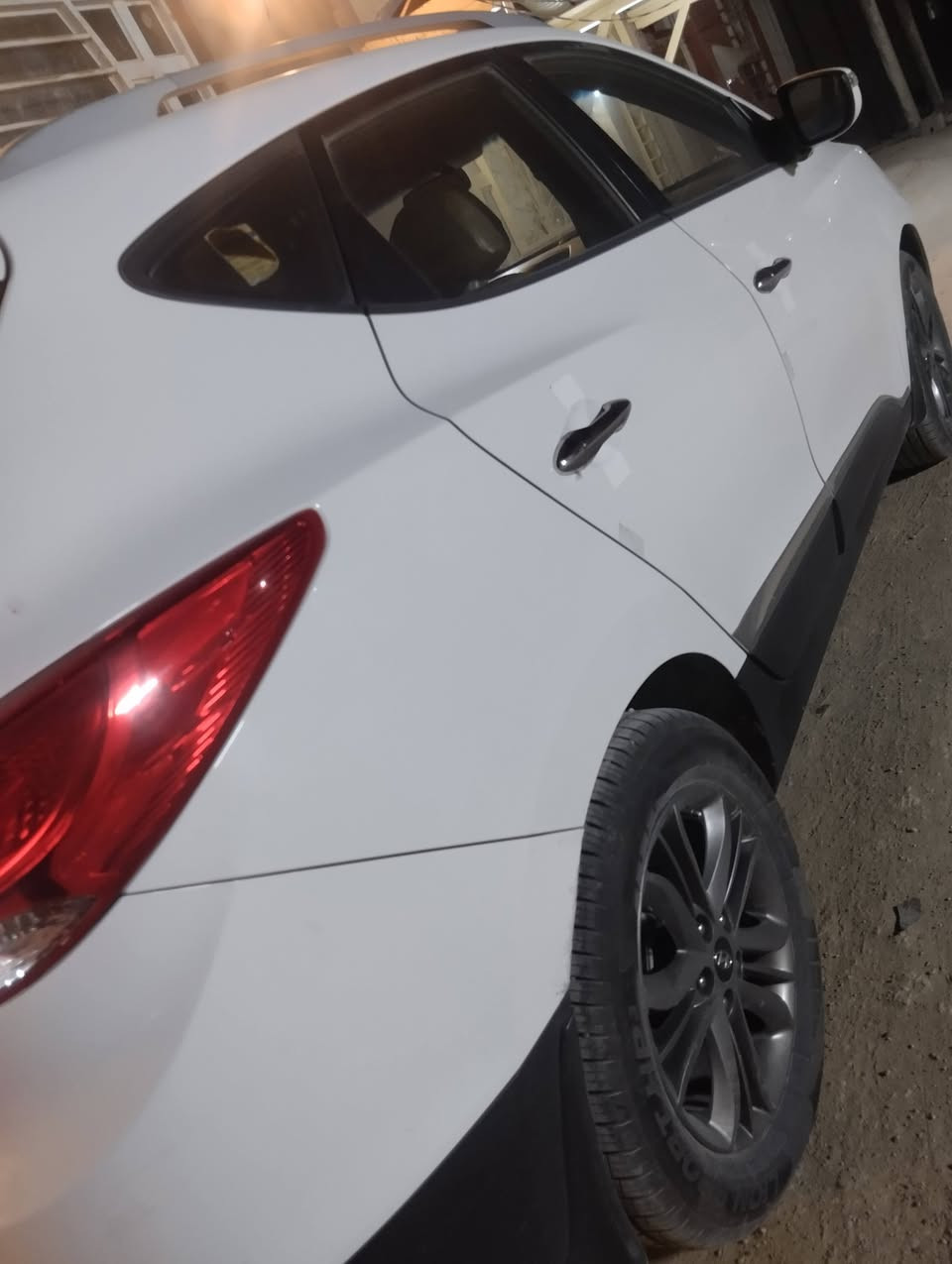 السلام عليكم
للبيع توسان 2015 خليجي رقم نجف المواصفات تبريد قطعتين كامره ماشيه 185 بيه صبغ 3 قطع السعر 148 رقم نجف  الاستفسار ***********
