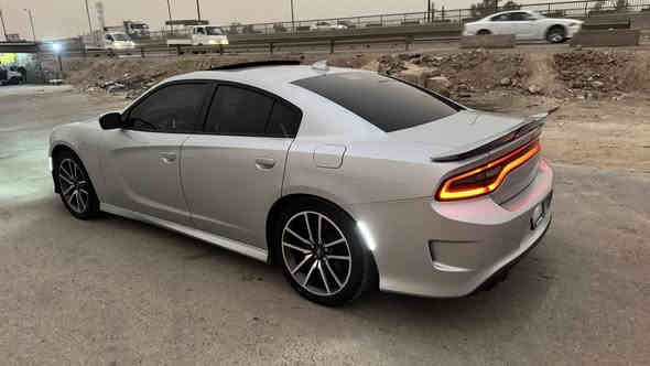 دوج جارجر 2023 RT 5700 رقم بغداد 
—————————————————
المواصفات فول للأخير ما عدا الراداري الأمامي 
1-فتحه 
2-مقاعد جلد مخمل + حضن 
3-مقاعد تدفئه + تبريد 
4-تدفئه ستيرن 
5-مرايه هيتر + رادار + ترحيب 
6-تحكم سبورت + سوبر تراك باك 
7-شاشه كبيره 
8-لايت زنون بلادي 
9-دشبول جلد خياط 
10-تحكم ستيرن كهربائي 
11-كشنات ذاكره + تحكم كهربائي جهتين 
12-شفتات ستيرن 
13-سستم صوت 
————————————————-
الحادث جاملغ وبنيد للاستفسار *********** 
السعر 255
