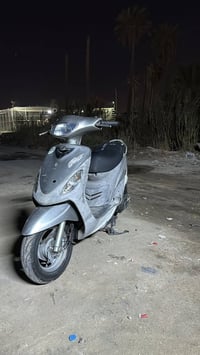 دراجه ماكس مكفوله كفاله عامه مليون 250وبيها مجال رقمي 07733379773