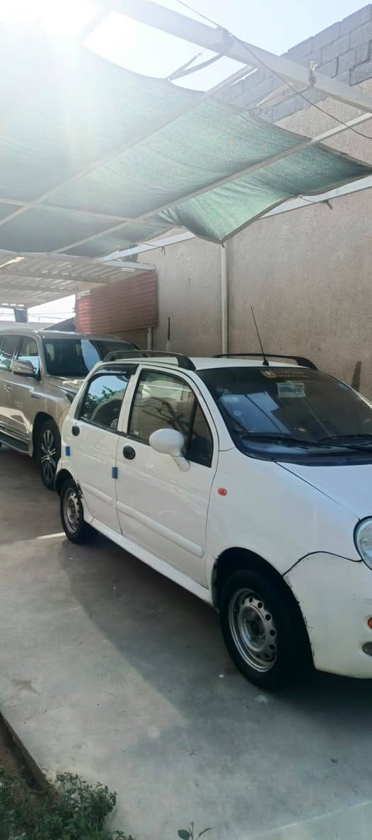 ⚜️سلام علیکم كيو كيو⚜️
اخوان عندي كيو كيو موديل 2012 سياره مابيها اي نقص تاخذها متصرف عليه دينار عارضها ب33وبيها مجال للشراي
 يتصل على هذا الرقم
***********
