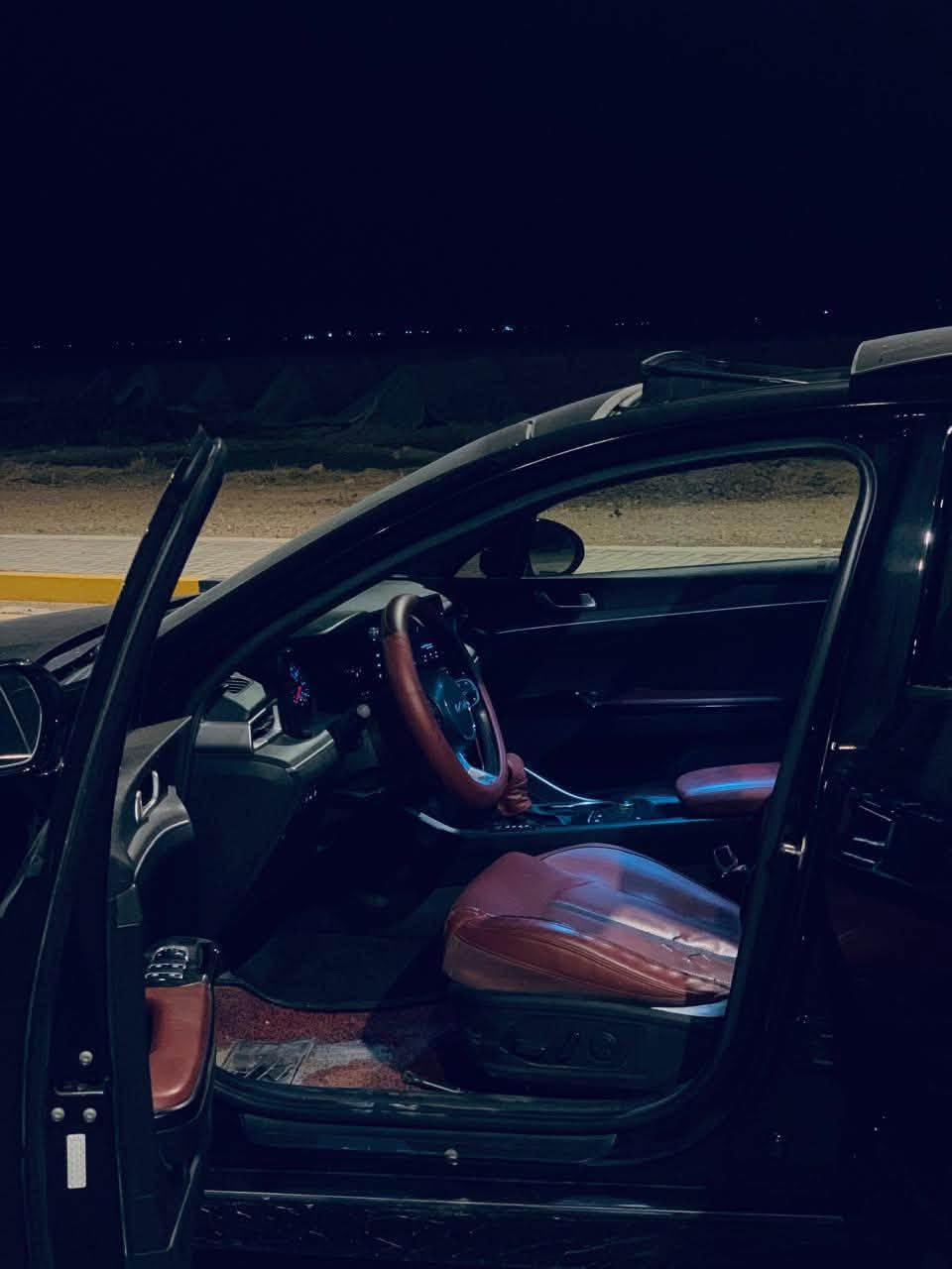 كيا 5فايف
موديل 23

جيتي لاين

فول مواصفات بيع مستعجل سيارة 

كاملة من كل شي 175وبيها مجال قليل 

***********
