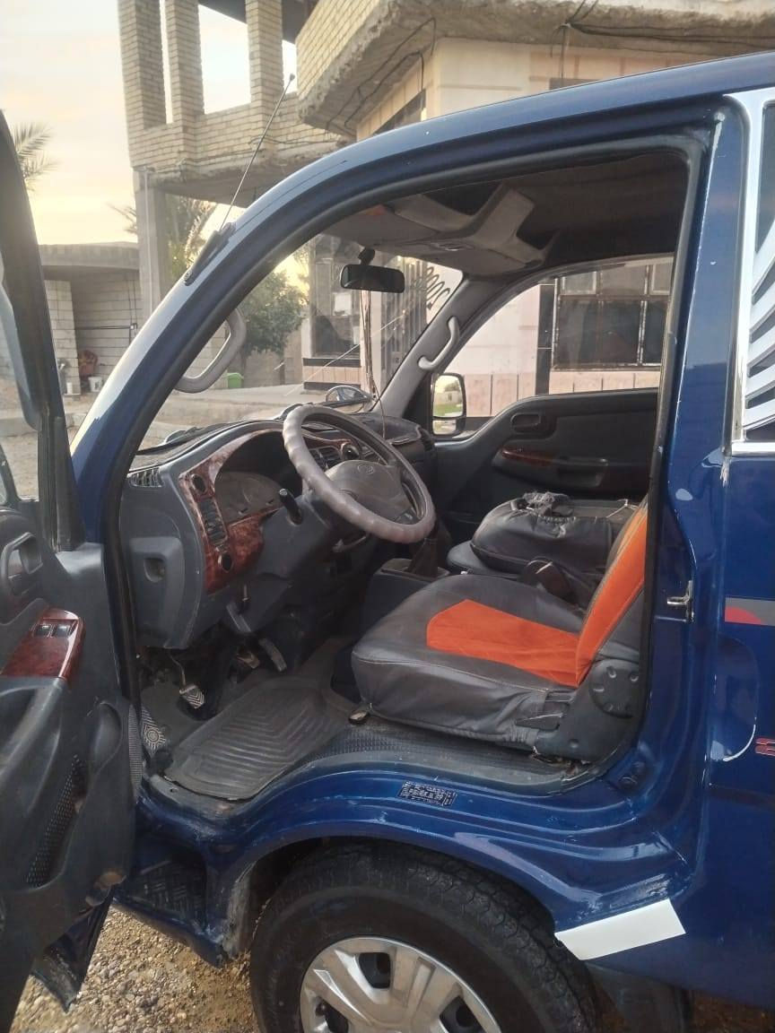 السلام عليكم كيا حمل 2008
مصبوغه جماليه فقط كير ومكينه مكفولات 
تايرات جديده سياره خيرمن الله 
مكان السياره بغداد مدينه الصدر 
***********
