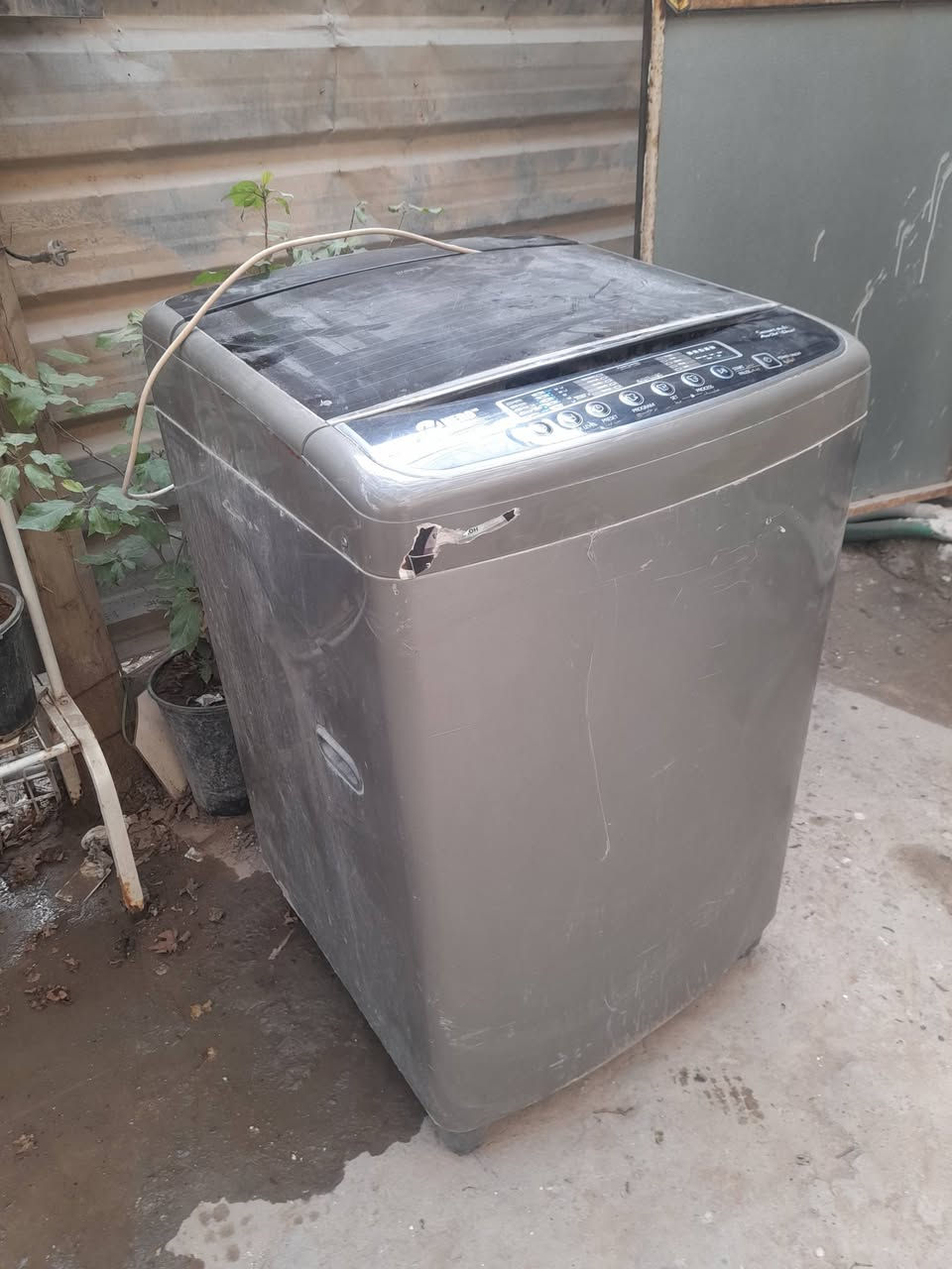 غساله شغاله للبيع سعر ١٠٠ الف على فحص ت ***********
