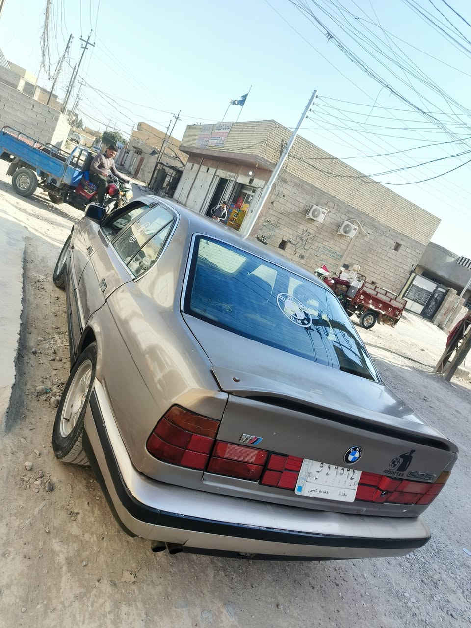 سلام عليكم بي ام م1989 حجم 525 رقم بغداد تحويل ثاني يوم سنويه ب شهر 11 تنتهي صبغ عام جماليه كفاله ضربه 
كير اوتوماتيك مكينه صدر امامي خلفي تبريد ثلج تدفئه تخم تاير بجيس
بيع او مراوس حسب قناعه مكاني بغداد مجمع بسمايه 
*********** اتصال او واتساب
