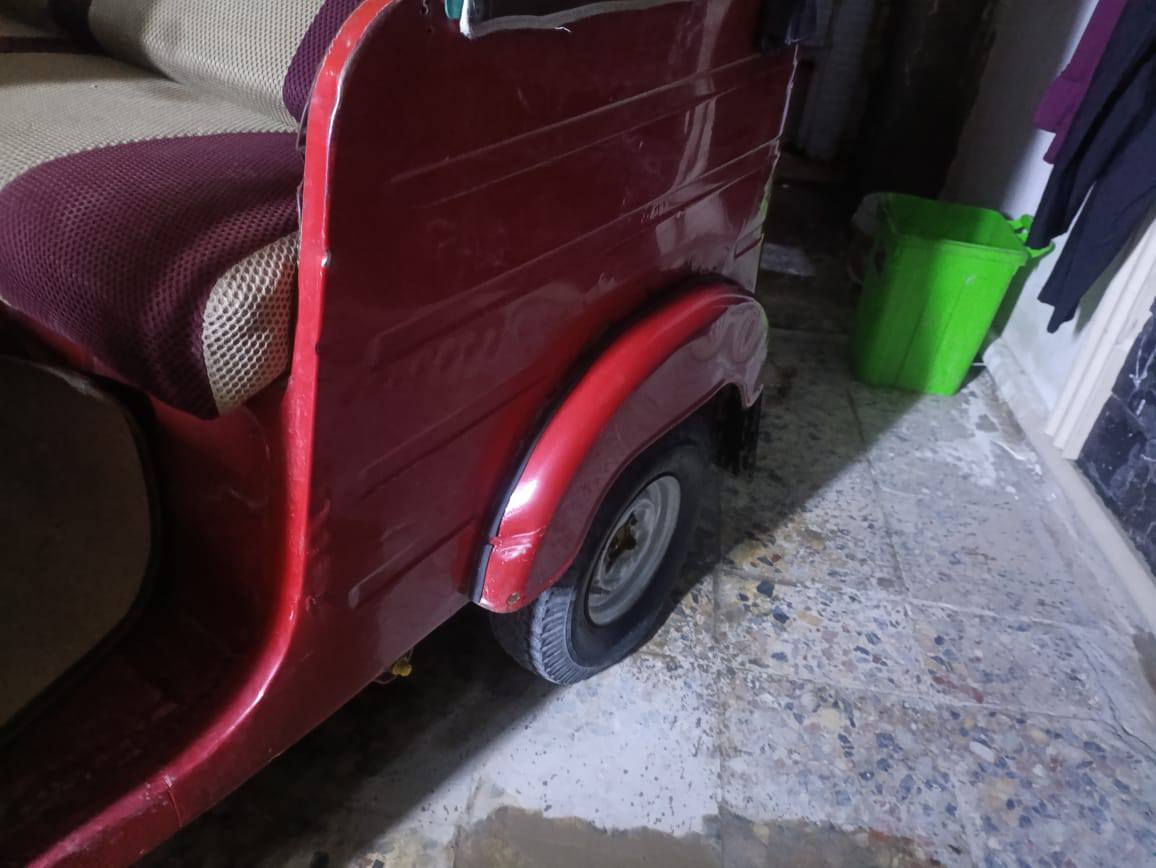 السلام عليكم تكتك بلاديه موديل18 رقم بغداد مكينه كهربائيت خير من الله مكاني بغداد الشعب السعر5250 وبيه مجال للطيببن رقم الهاتف ***********
