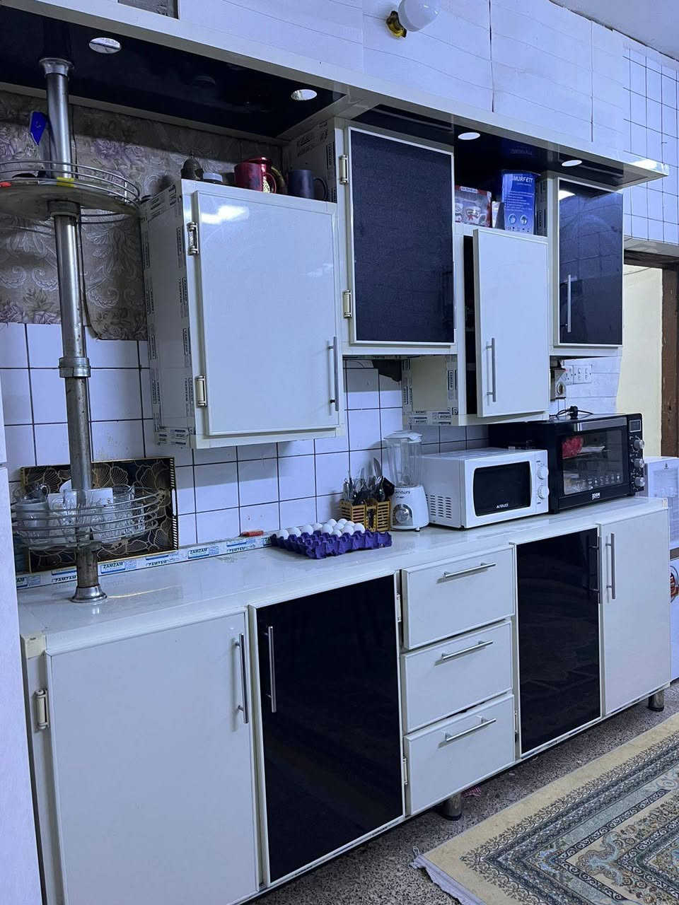 السلام عليكم 
غراض للبيع 
تخم ٦٠٠
 وكاونتر 425


**إذا كنت صاحب هذا الإعلان وتريد حذفه لأي سبب، رجاءا أرسل رسالة إلى الدعم الفني**