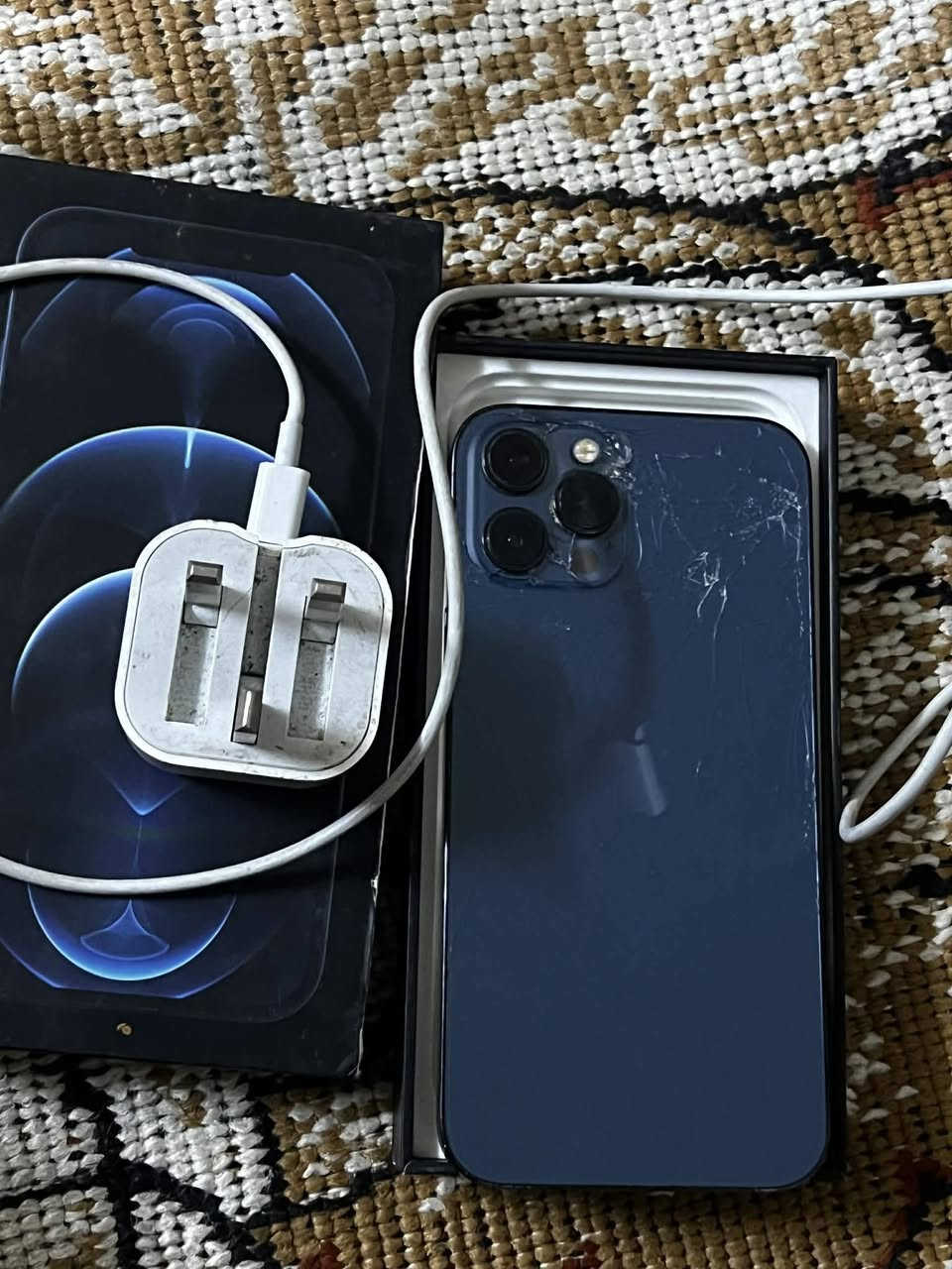 ايفون ١٢برو ماكس ذاكره٢٥٦ بطاريه٧٨مابي شيء بس الفطر الوره وياه كارتون وشاحنه السعر٤٥٠ +964 773 573 2363


**إذا كنت صاحب هذا الإعلان وتريد حذفه لأي سبب، رجاءا أرسل رسالة إلى الدعم الفني**