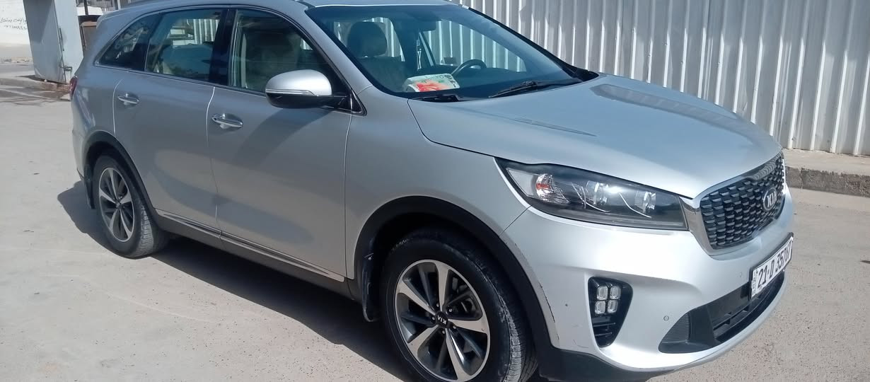 سلام عليكم
كيا سورنتو موديل 2019 خليجي 6 سلندر 
كفاله عامه من صبغ و تبديل ما عده بارد بل هلال 
خلفي بصيط جدآ
محرك كير على وضع شريكه 
بصمه اشاير ترحيب مري شفط 
مانع نزلاق كشن كهرباء 
ثلاث قطع تبريد 
تحكم ستيرن 
الموقع بغداد سياره بسمي 
***********
