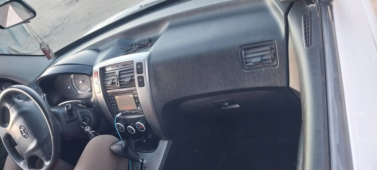 هونداي توكسان ٢٠٠٩ خليجي اربيل جاهزه مكينه كير تبريد
صبغ احزام بدون معجون وبدون ضربه قويه  او تجيه ***********

***********

السعر ٩٣ مكان السياره كربلاء
