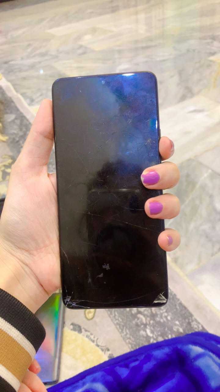 هونر ماجيك 5 برو البيع يردلة شاشة وضهر
وثاني A31 طفة وحدة اللة شاهد نضيف وحلو بلستخدام قيم بل يرضي اللة مكاني بغداد الحسينية


**إذا كنت صاحب هذا الإعلان وتريد حذفه لأي سبب، رجاءا أرسل رسالة إلى الدعم الفني**