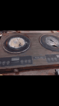 صيانه جميع الاجهزه الكهربائيه
تبديل فانات+ جام عيون طباخ ليزري
الصوب الصغير /قرب المنتزه 
*********** اتصال
***********واتساب
