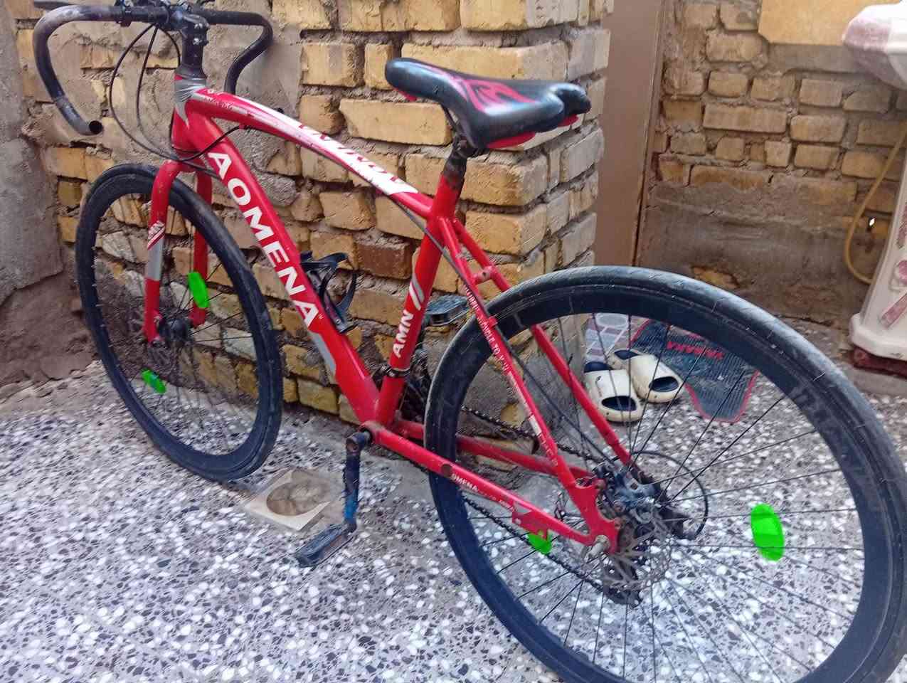 بيسكل من شركة AOMENA كلشي ما بيه فقط زلوغ بسيطه و ضربه يم التاير الخلفي السعر 90و بي مجال للشراي (يدلل) العنوان ميسان حي الشهداء للستفسار الاتصال على الرقم ***********
