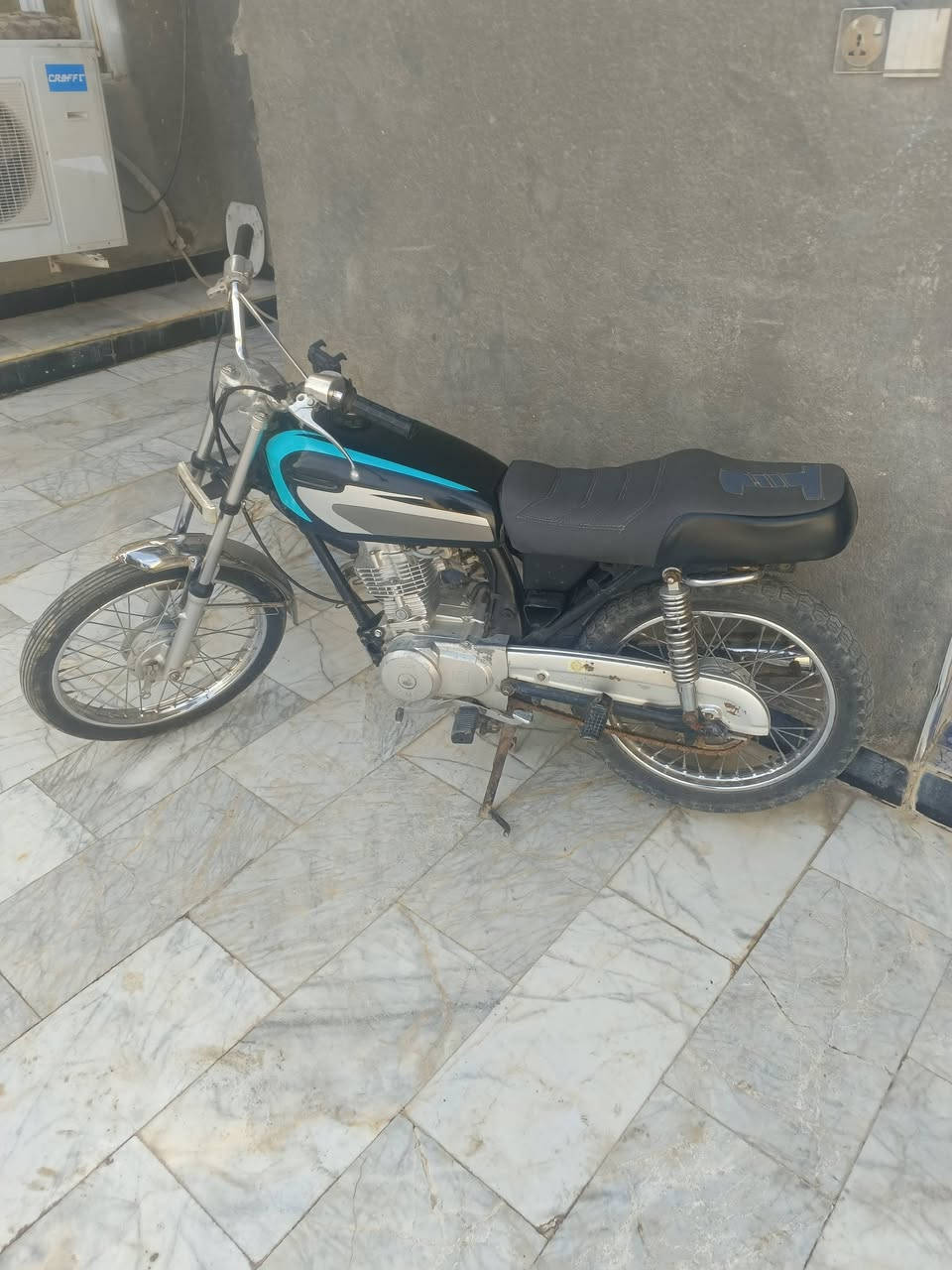 للبيع مكاني ناصرية مركز مدينة الصدر
***********
