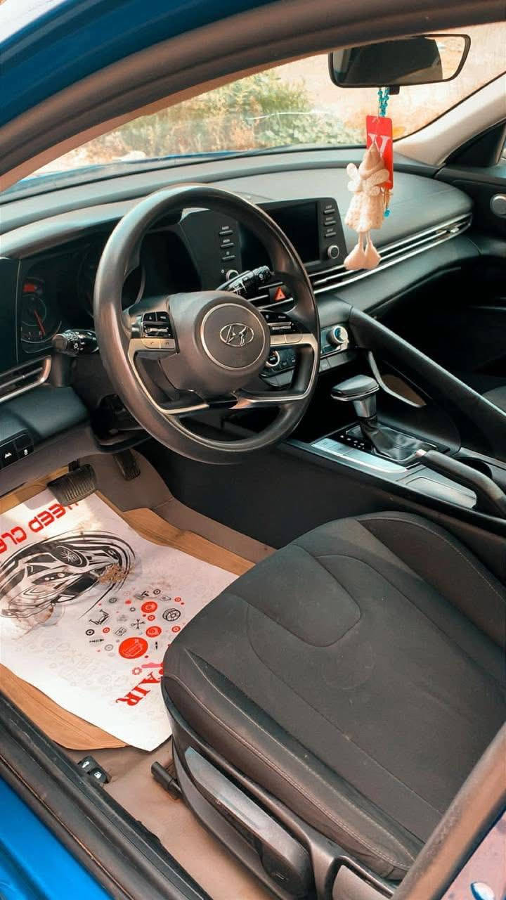 سلام عليكم النترا 2021 وارد امريكي
مكينة 2000 دوش
فول ماعدا فتحة 
رادارات جانبيه اماميه وخلفيه
تحديد مسار
بصمه 
بصمه ابواب 
تشغيل عن بُعد 
شاشه كبيره 
ويل كب
حادث السياره جاملغ وبنيد وايرباك استيرن 
ماشيه 83000 حقيقي 
السعر 127$ قابل للتفاوض 
الرقم : ***********
الموقع: الدوره
