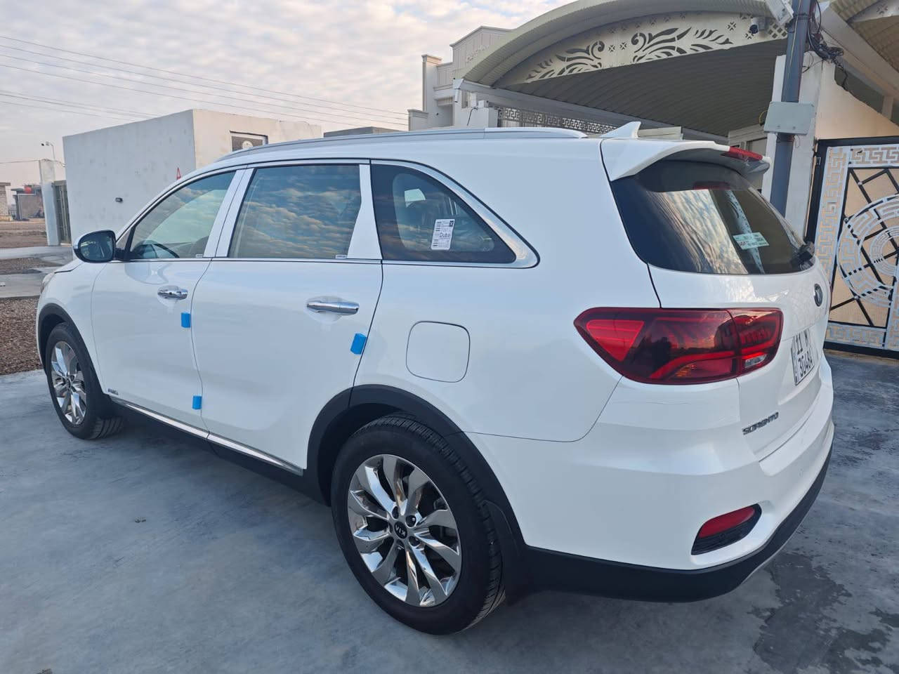 كيا سورنتو 2019 خليجي فول واحد على واحد  بسمنا رقم بغداد
كفاله من تبديل وصبغ 
عدة بارد بسيط 
ماشية 85 
4 بصمات + اشاير ترحيب عن الاقتراب +بانوراما 
شاشة كبيرة + تحكم مقود 
5 كامرات محيطيه دوارة 
كشنات جلد وكهرباء + تدفية وتبريد حتى بل كشانه الخلفية 
7 راكب + 3 قطع تبريد 
فور ويل + 4 انضمه قيادة 
بردات خلفية 
هندبريك بصمة 🫆+ مري شفط
صندوك كهرباء + ويل نيكل بلادي 
لد نهاري + عدسات زنون + شباك لد 
مكينه وكير بوضع الشركه 
بيها بارد بسيط بل باب وقبق الجنطة وداير الجاملغ 
السعر 250 وبيها مجال 
مكاني بغداد التاجي 
***********
