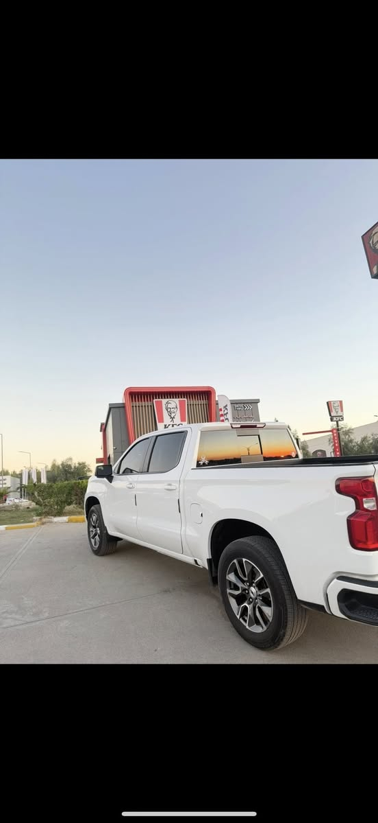 سلام عليكم للبيع سلفرادو 2024 فول موصفات اعله فئه RSTباب طويل بدي قصير المرغوب باسمي رقم اربيل تحويل ثاني يوم سياره بيه كارت تظليل رسمي لكل جامات سياره ١٠٠ بل ميه سياره حلوه وجديده بكل معنى الكلمه بل الحقيقه بعد احله من الصور بعده على وضع الشركه ماشيه 24 الف فقط سياره ليبل واحد مامفتوح بيه برغي مكفوله عدى اقل شبر ضبغ بخشم بنيد فقط صور امريكا موجوده بل منشور  سياره بجم كبس مامعلوب بيه شرط فحص بدون دواخل بل عافيه على الي ياخذه جديده بكل معنى الكلمه موصفات فول الفول جلد كراسي كهرباء مساج بل كشنات تدفئه تبريد بل كشنات بيه ١٢ كامره 360 درجه ردارات بيه من كل جهات قياده ذاتيه شاشات جبيره دجتل كير طرح وضعيات قياده ٨  تشغيل عن بعد بصمه بدي كهرباء حساسات امامي خلفي  نقطه عمياء  شفتات سرعه تدفئه استيرن  توقف عند الطورئ وبيه بعد موصفات حيل هواي اتصال على رقم تالي ***********
