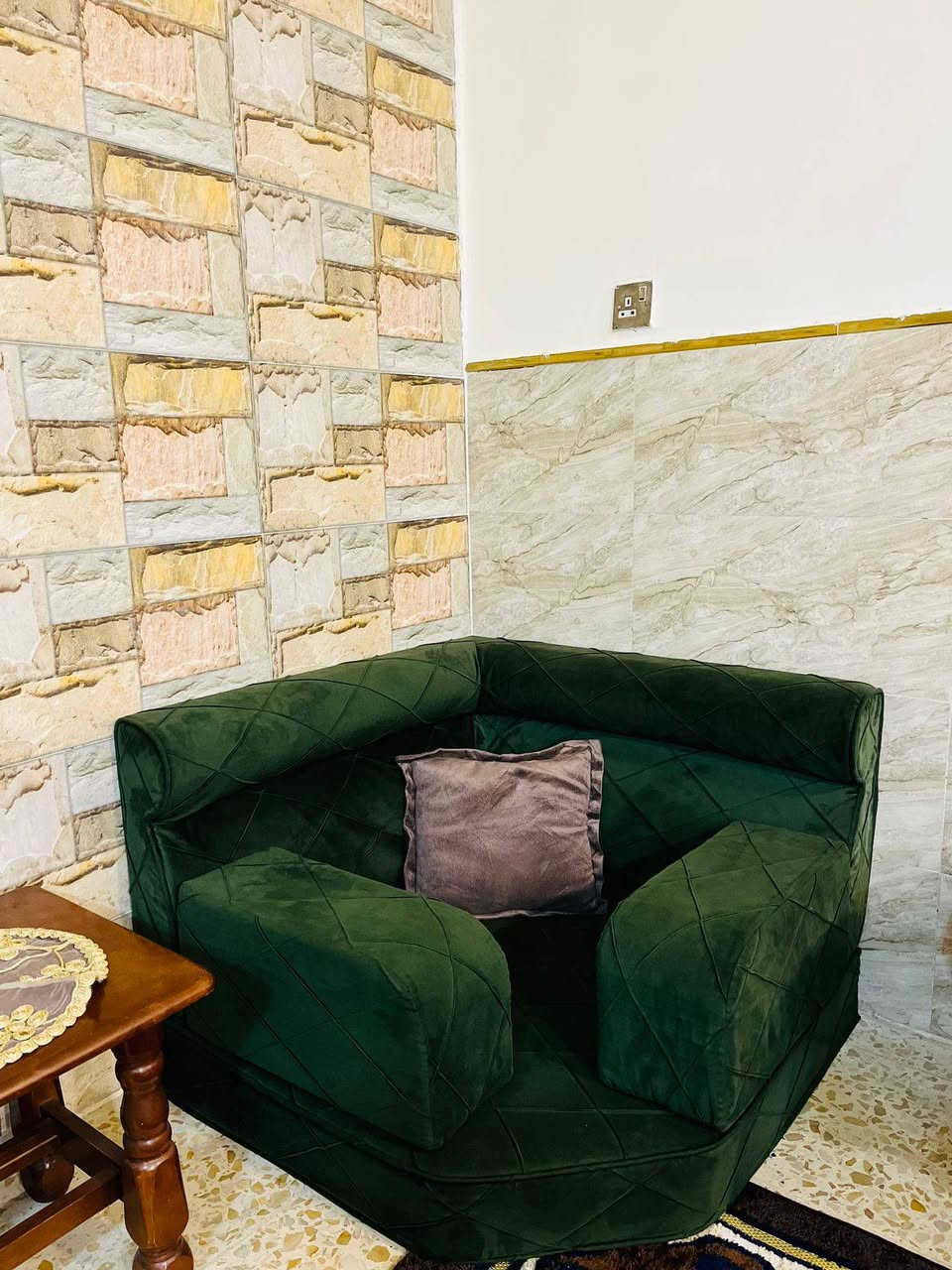 سلام عليكم ديوان ٣قطع ب٢٢٥الف
بغداد الوشاش 
***********
