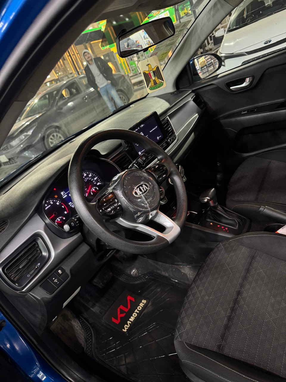 كياء ريو
موديل ٢٠٢١
حادث فقط بنيد
شاشه
مانع انزلاق 
نام ايكو 
وسبورت 
كامره دوره 
تحكم استيرن 
تخم تاير 
صدر جديد 
السياره خير من الله
حادثها موضح بل الصور 
مكان السياره البلديات 
***********
