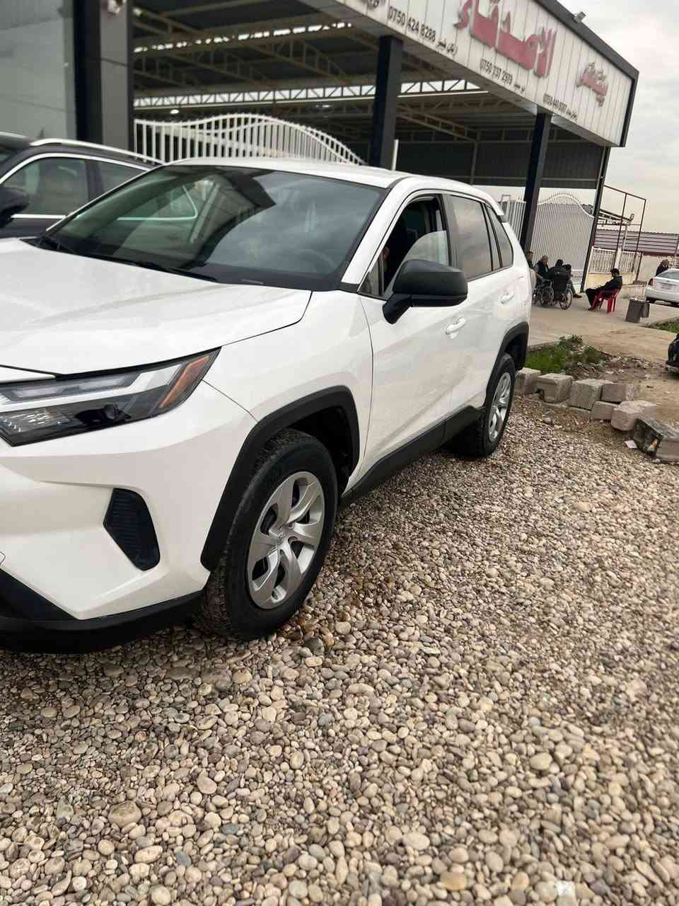 رافور موديل ٢٠٢٣ مواصفات LE ADW ماشيه ٤١الف مايل رقم كاتي شرط رقم  أربيل دهوك  سليماني بنسبة صبغ جاملوغ سايق وجاملوغ سكن راس بونيت هلال جاملوغ خلفي تعديل حجر بيئه رادار كل بشرط  ارباك استيرين بردة طاك مرجع سستم رقم شانصي مرفق مع نشر  مكان سيارة قضاء بردةرش سعر ١٨٠ ورقه مجال موبايل *********** واتس اب فايبر
