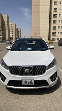 للبيع Kia Sorento SXL — أعلى فئة SXL 🔥  إذا تدور SUV عائلية فخمة، قوية...