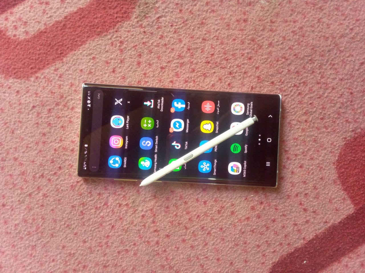 نوت 10 للبيع نضيف مامفتوح السعر خاص شراي بيك خير وتدلل الرقم ***********
