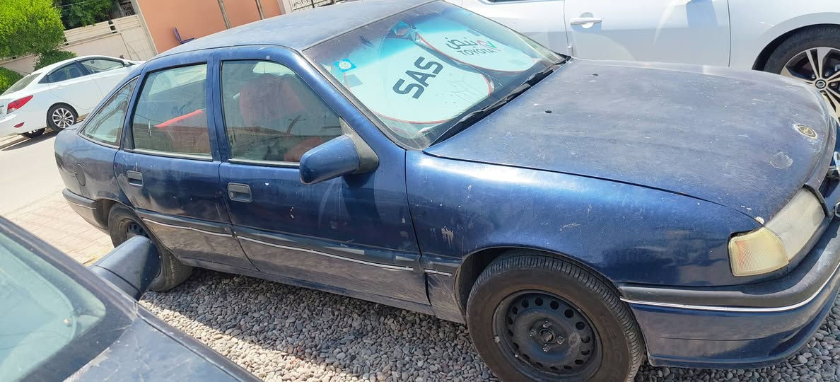 سيارة  جاهزة للبيع محرك وكير مكفول السيارة نظيفة  تخم تاير  جديد  وبطارية جديدة وصدر  جديد وكلشي شغال بيهة   السيارة ممغسولة على  ترابهة عارضهة  سنوية  جديدة ورقم جديد انكليزي  ولسيارة  باسمي  وبيهة  بطاقة بانزين  وللاستفسار  علا ارقم  واتساب  *********** كركوك, العراق
