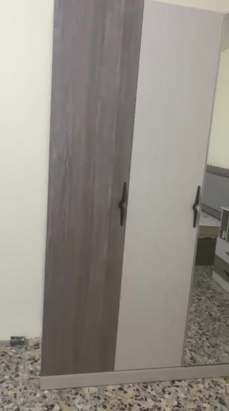 السلام عليكم اخوان 
غرفه تركيه جديده للبيع مابيها ضرر
السعر اتصل وتدلل
***********
