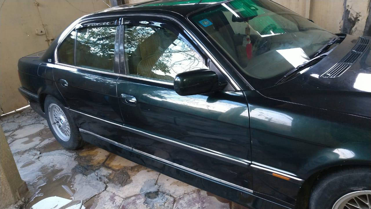 كاسحه٧٤٠ للبيع موديل ١٩٩٥رقم بغداد بسمي سعر ٦٥رقم الهاتف ***********.
