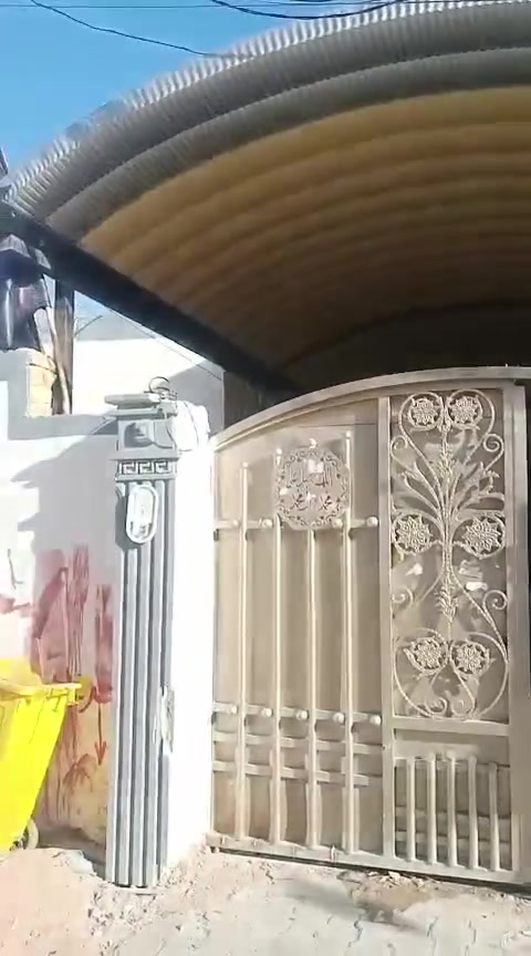 دار للبيع مساحه 200م بي طابو صرف 100 .وبي شرعي 100 م.العنوان كوفه براكيه شارع اللمعمل بلدور..مقرنص الشارع عرضه 10متر..يحتوي على 5غرف نوم البيت طابقين..صالتين استقبال وكراج سياره..السعر 115مع المجال.يبعد.عن شارع اللمعمل 60متر..خدمات كامله مجاري مولده سوق..كلشي
متوفر.. للاستفسار مراسلة الصفحه او اتصل
***********
