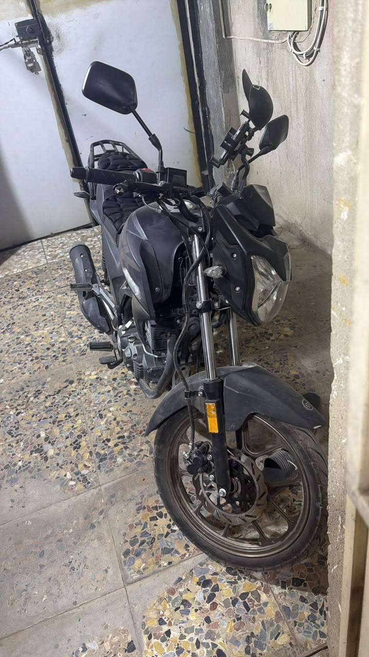 السلام عليكم rk 200cc مديل 2025 ماشيه 4000 دراجه جديده رقمها اربيل
***********
