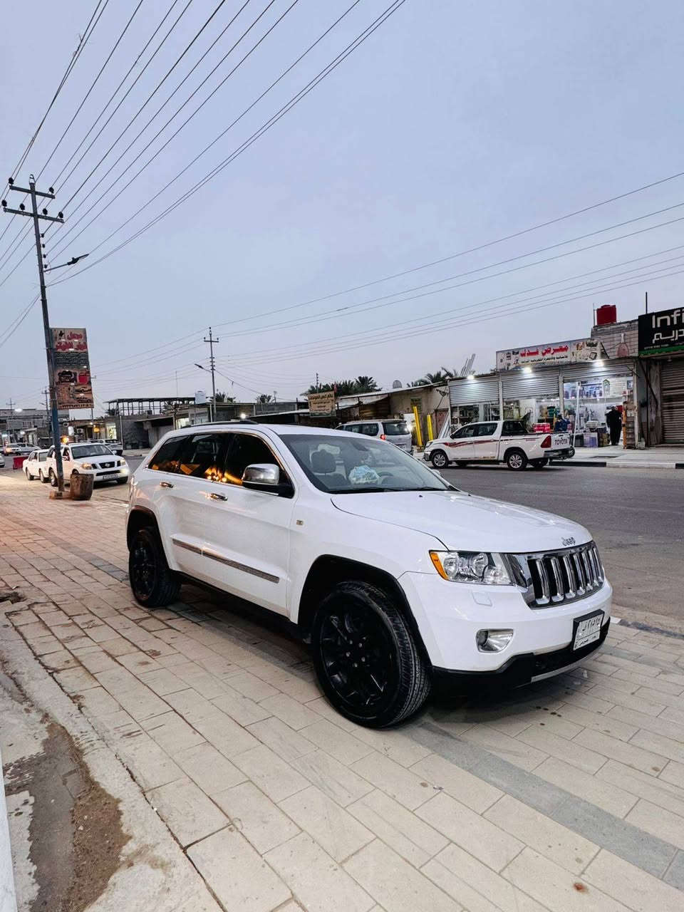 السلام عليكم للبيع جيب الاريدو موديل 13خليجي مكفوله من الضربه بيه صبغ قطعتين وتبديل قطعتين دواخل تكم رباك كفاله سياره فول مواصفات للاخير وجاهزه من كل النواحي محرك 3600 كير محرك حداده تخم تاير تبريد كله جديد ماشه 115تحويل مباشر لايد زنون عالي ناصي ويل 20المرغوب السعر 165ورقه ويبه مجال العنوان ميسان هاتف ***********///***********
