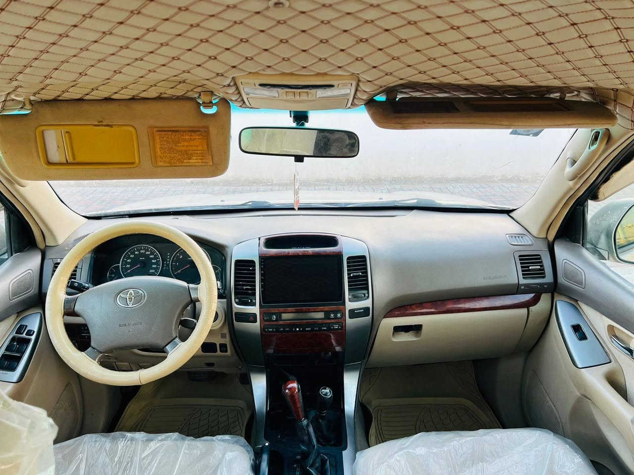 سلام عليكم تيوته برادو موديل 2007 
 مكينه وكير وحداديه وتخم تاير وتبريد كفاله مكينه 6 اسندر فور ويل 
سبعه راكب تبريد 3 قطع 
لايت زنون شاشه 
رقم بصره سنويه 2030 
سياره احله من الصور 
السعر 125 وبيه مجال 
الاستفسار *********** مكان السياره كربلاء
