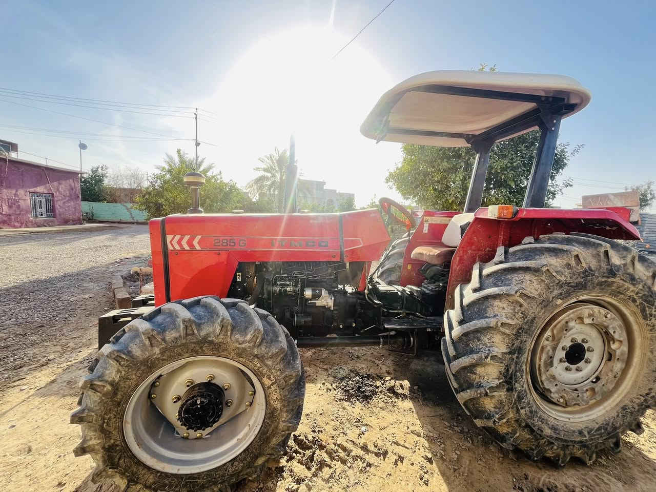 تركتر إيراني للبيع موديل 2013  تك محور دبل   العنوان بيجي البعيجي  رقم الهاتف 0781 788 2813
