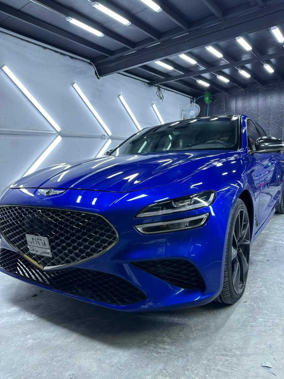جينيسس G70 موديل 2022
فئة بريستيج أعلى مواصفة
*********** 

المحرك: V6 سعة 3.3 توين تيربو السعر 185 ورقه  بيها مجال بسيط
الدفع: خلفي
حادثها مقدمة الحاملغ الأيمن والدعامية بيها قطع كلير من امريكا 

المواصفات:
• فتحة سقف بانوراما
• بصمة تشغيل
• تشغيل عن بعد
• كشنات ميموري سيت
• كشنات تدفئة وتبريد
• ستيرن كهربائي مع هيتر
• 5 وضعيات قيادة
Eco - Comfort - Sport - Sport Plus - Custom
• گزوز رياضي بلاد الصوت
• Auto Hold
• شحن وايرلس
• سستم سماعات Lexicon
• داتاشو
• داخل أبيض جلد بقلاوة
• سقف كنتارا شامواه
• كاميرات جانبية تظهر داخل العداد مع الإشارة
• شاشة كبيرة
• عدادات ديجيتال
• رادارات أمامية وخلفية وجانبية
• 6 كاميرات 360 درجة
• حساسات أمامية وخلفية
• نظام تحديد المسار
• دسكات بريمبو
• مرايا شفط مع إشارة وتعتيم
• لايت LED أمامي وخلفي
• دخول ذكي مع إنارة ترحيب
• قيادة ذاتية
• مثبت سرعة مع تحديد مسار
• تحذير فتح الباب عند وجود سيارة قريبة
• قطعتين تبريد
• كشن السائق حضن بوضعية Sport و Sport Plus
• ماسحات أوتو تتحسس المطر
• ترحيب شعار Genesis
• نقطة عمياء
• شفتات ستيرن
• هيتر بالمرايا
