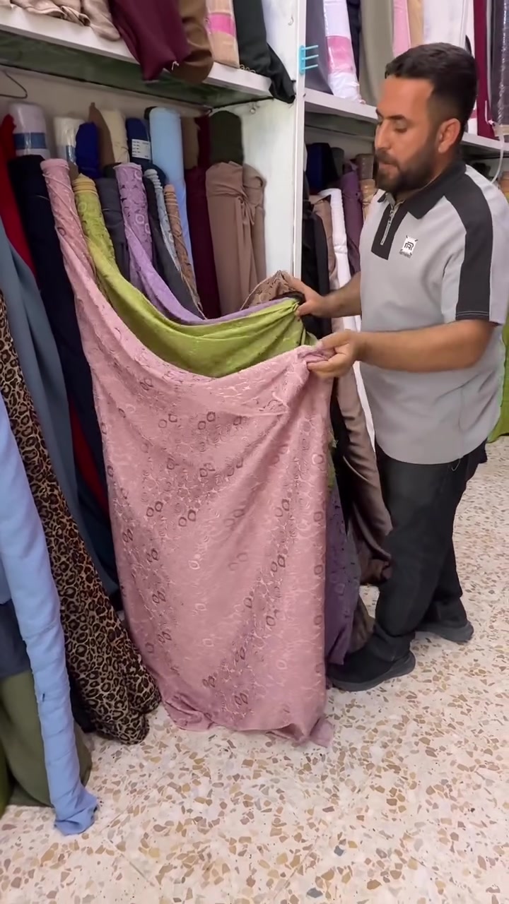 القطعه ب8 
3 متر ب10 
يوجد توصيل 
***********
