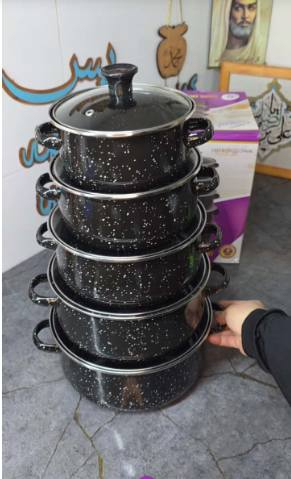 طقم قدور مينا أسود مرقط فاخر 🍲✨
مصنوع من خامة المينا عالية الجودة، يجمع بين المتانة والشكل الأنيق ليمنح مطبخك لمسة عصرية مميزة. الطقم مكوّن من 5 قدور بأحجام مختلفة تناسب جميع أنواع الطبخ اليومي، مع أغطية عملية ومقابض مريحة للاستخدام.السعر 30 ألف توصيل جميع محافظات العراق للطلب والاستفسار مراسله الصفحه


**إذا كنت صاحب هذا الإعلان وتريد حذفه لأي سبب، رجاءا أرسل رسالة إلى الدعم الفني**