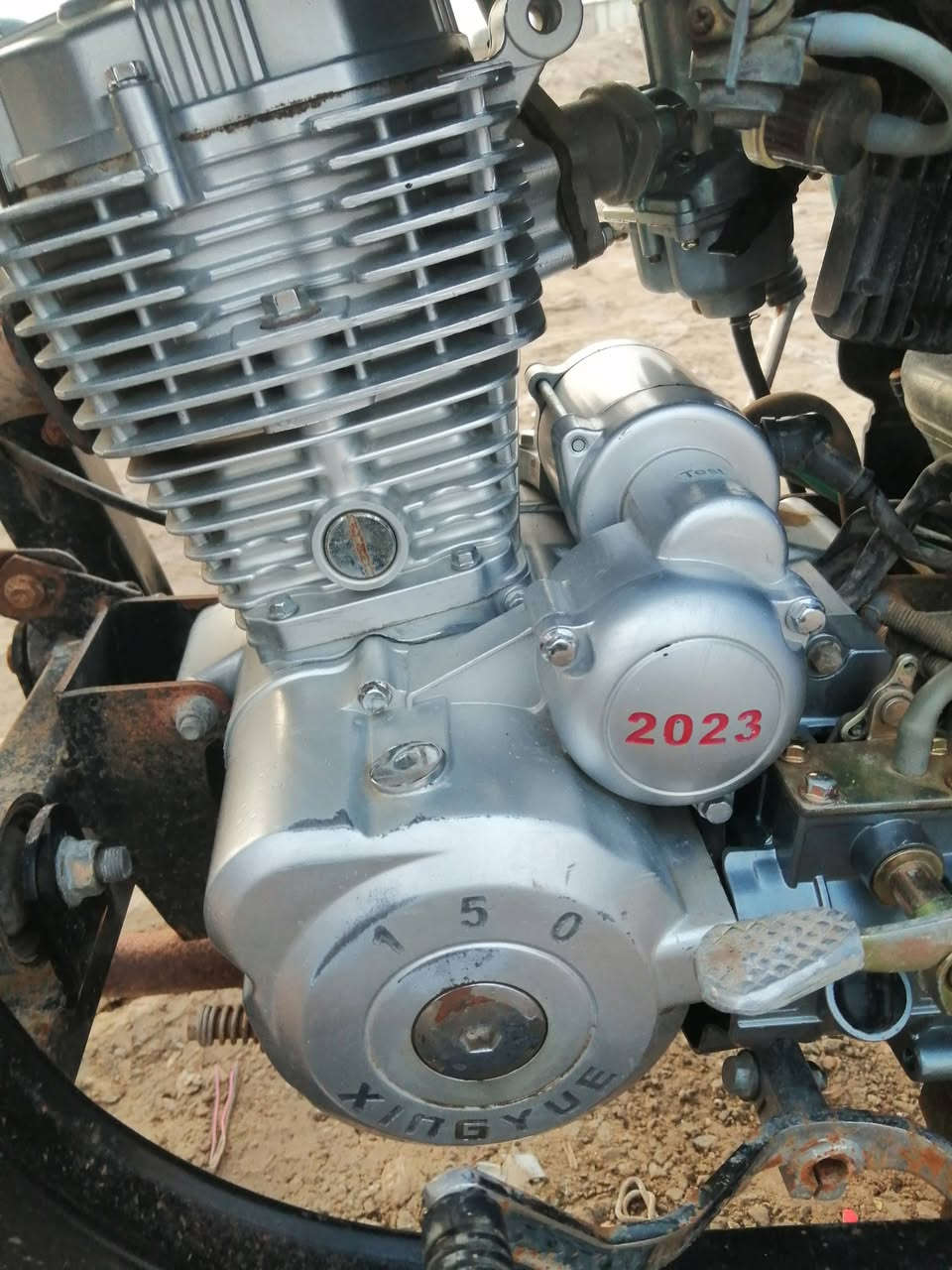 سلا عليكم ستوتي موديل2022 بويه مكينه 2023 رقم وسنويه ستوته جازه مداور فاني يوم مكاني ديوانيه مقابيل بأنزين خاني لشموس اذي رقمي *********** سعره2250 عراذي وياه جكه سبير جازه من كلشي تاذي كبل لشغل نكينه تلف براغي
