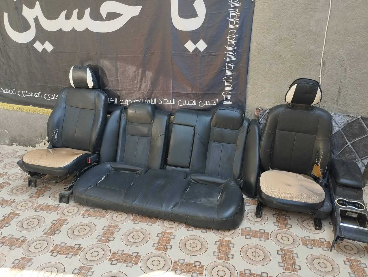 السلام عليكم كشنات اوباما عشره
+حصان الي با نص + ابطاين ٤ للبيع
رقم الهاتف ***********
