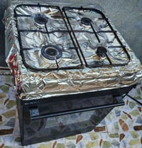 طباخ مستعمل • سطح مزنجر • موجود بأول تعليق