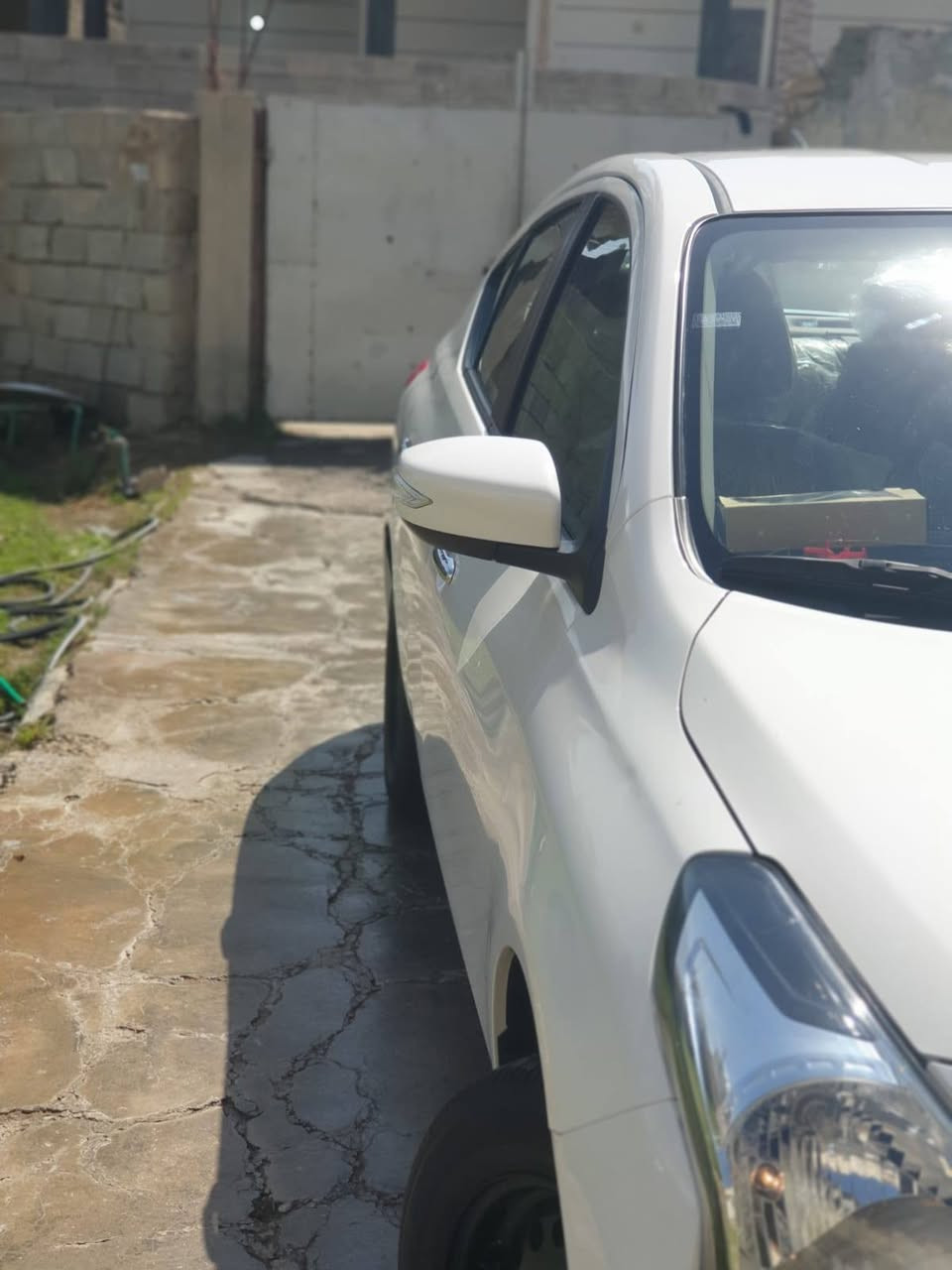 من رخصة الادمن سياره للبيع نيسان سني موديل, 2025 ماشيه 18 اخت الزيرو السياره كفاله عامه السعر المطلوب 128 ورقه وبيه مجال بصيط مكان السياره الرمادي الصوفيه البسوده الشراي يتصل ع الرقم ***********
