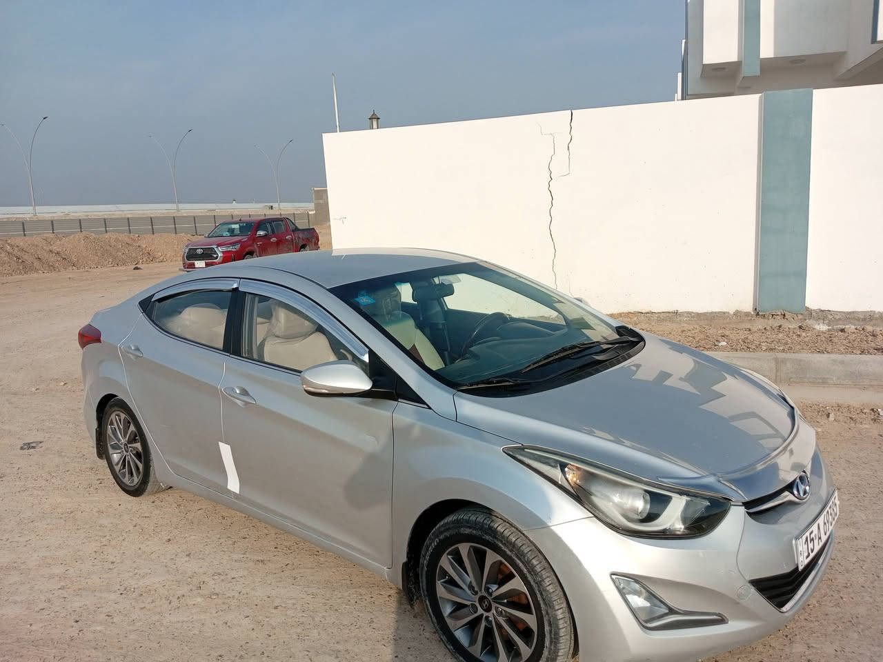 السلام عليكم
للبيع هونداي افانتي 
وارد امريكي
موديل 2016
بيه صبغ البنيد فقط و الباقي مكفول عده ملاحظات بسيط 
 
مكينه GDi 1800
كشنات جلد
كامره 
حساسات
نضام ايكو 
مانع انزلاق 
ابيض و ماروني

سعرها (115)وبيها مجال

مكانها الانبار الرمادي 
للاستفسار الاتصال على الرقم التالي 

***********
زياد هاني
