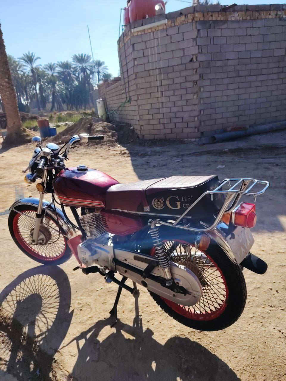 السلام عليكم  نامه برو  دراجه نضيفه  ما بيه نقص 
كهرباءيات شغاله محرك ما مفتوح  
للبيع او مراوس نامه برو همات او سيفان جديده 
للاستفسار  ***********
