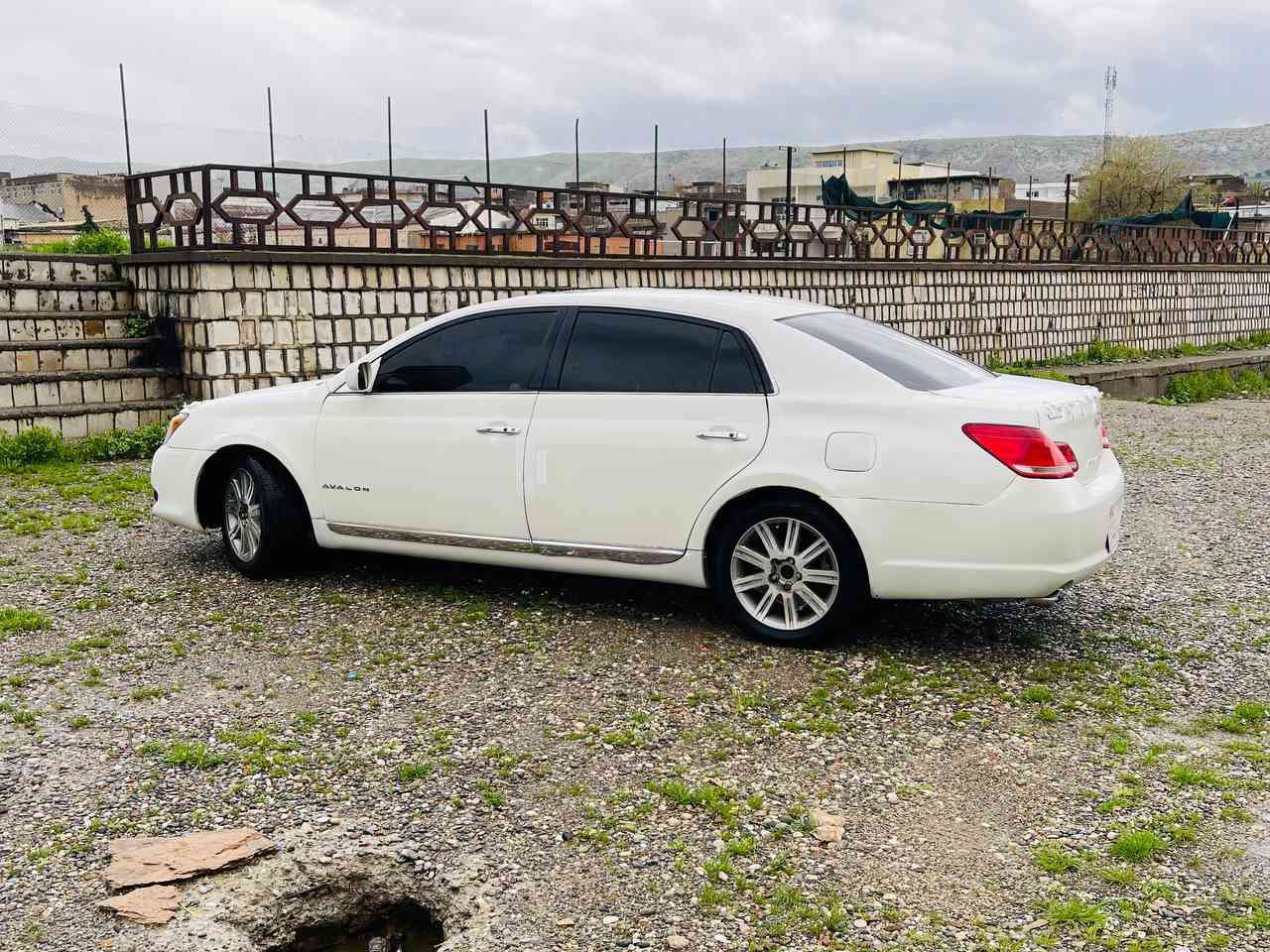 ئەڤەلۆن ٢٠٠٨ بڕاوەی دوبەی بێ ڕەقەم لمیتید  سعر 60
فول مواسەفات   ***********
سلاید. 
بەسمە 
ناو زەرد 
کوشین هیتەر و کوشین جلد 
توندو تۆڵە 

تایەو ویلی تازەی لە ژێرە دخان, السليمانية
