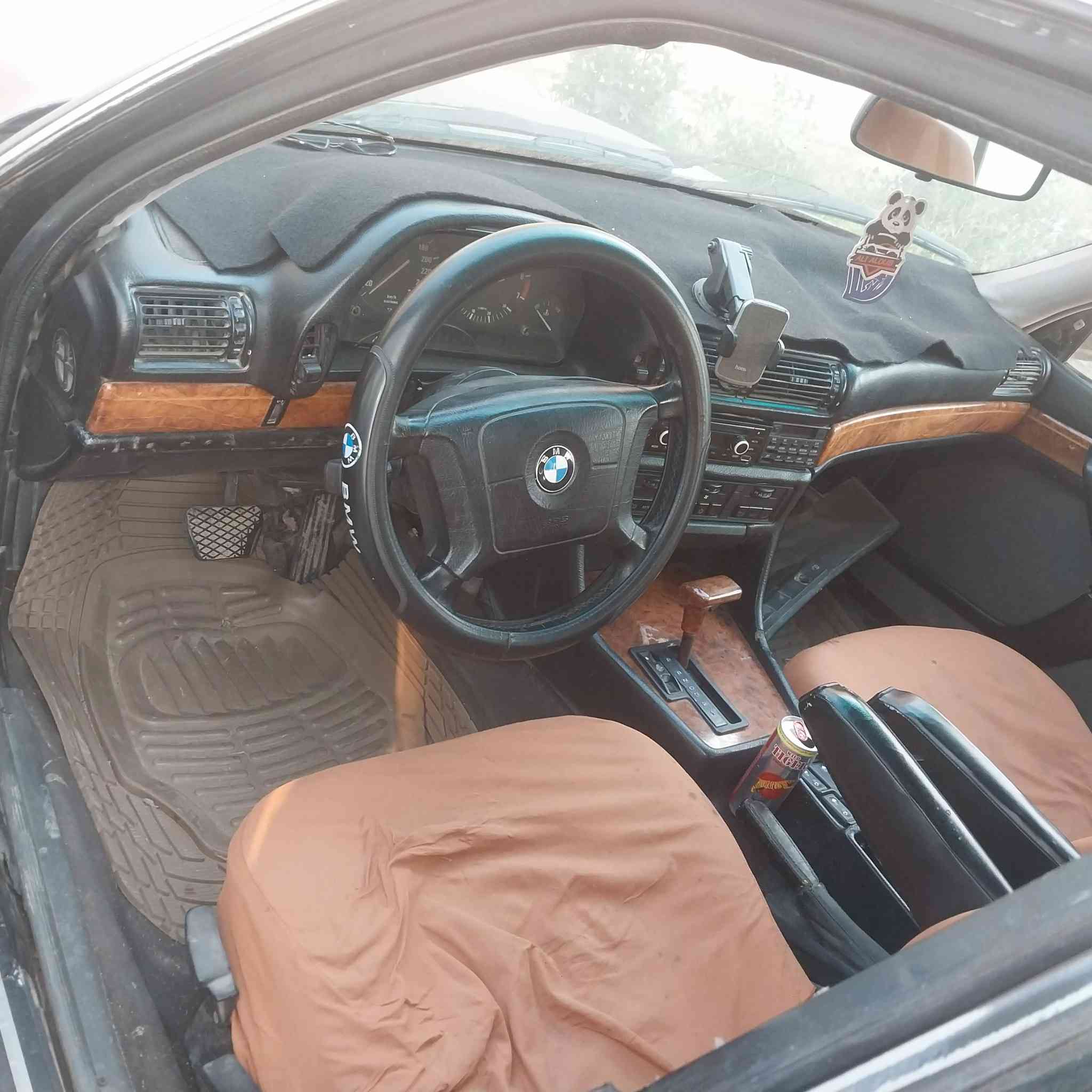 سلام عليكم بي ام 735 كير اوتو مكينه مفتوح  كهربائيات شغاله تايرات تخم باتري جديد سياره بسمي تحويل ثاني يوم سعر 35 قفل  رقم الهاتف ***********
