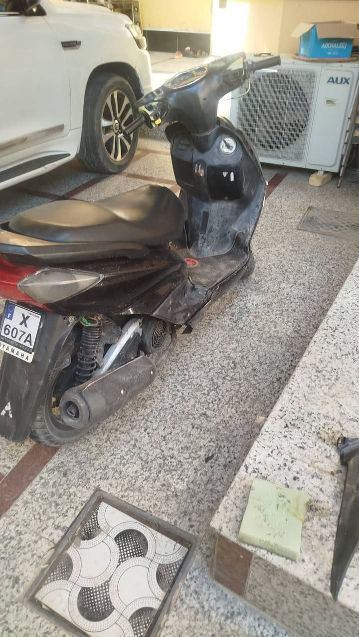 السلام عليكم سكنس نثيه
السعر350الف مكاني الهوير 
***********
