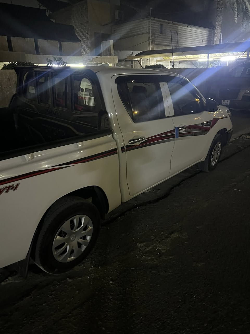 السلام عليكم بيكم هايلوكس 2025 شركت ساز باب الأول ام الضمان ماشيه 20 الف كفاله عامه من كلشي رقم اربيل ***********
